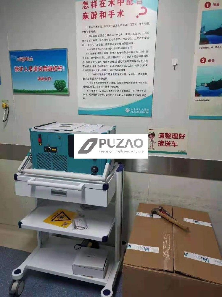 某知名进口医疗设备厂商定制设备推车